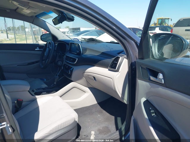 2019 HYUNDAI TUCSON SE 5