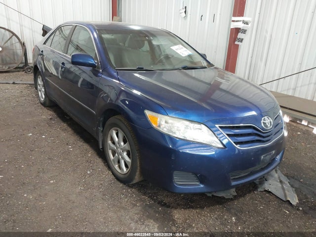 2011 TOYOTA CAMRY LE