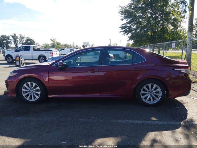2018 TOYOTA CAMRY LE 15