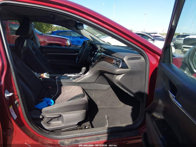 2018 TOYOTA CAMRY LE 5
