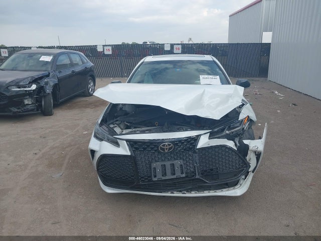 2019 TOYOTA AVALON TOURING 12