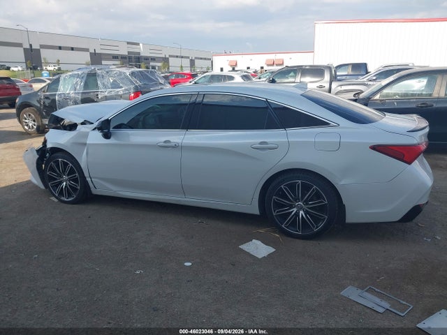 2019 TOYOTA AVALON TOURING 14