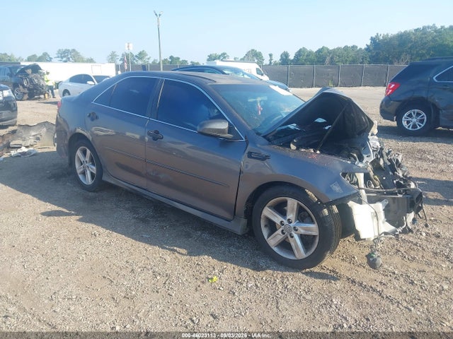 2013 TOYOTA CAMRY SE