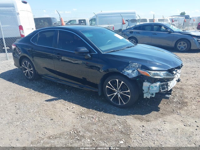 2018 TOYOTA CAMRY SE