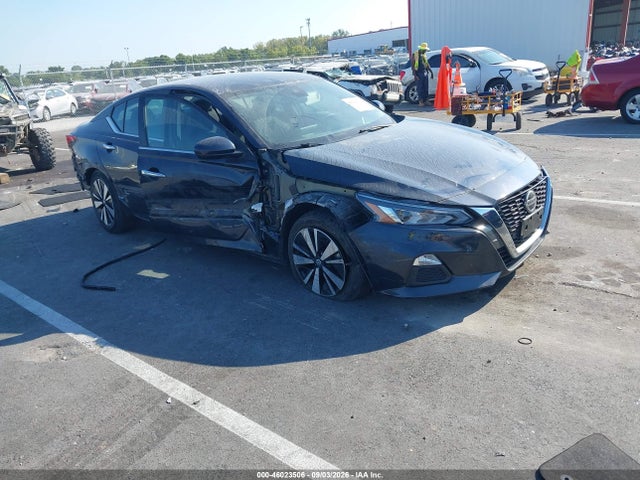 2022 NISSAN ALTIMA SV FWD