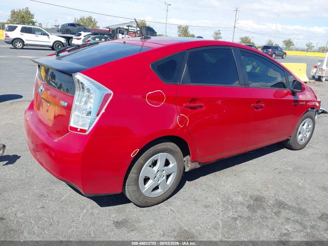 2010 Toyota PRIUS IV — фото 4