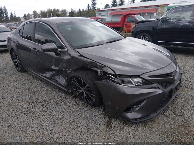 2018 TOYOTA CAMRY SE