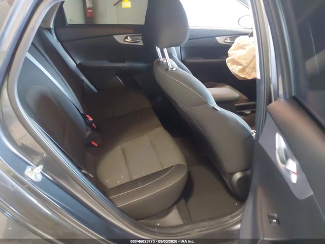 2023 KIA FORTE LXS 8