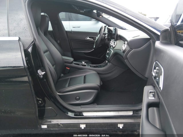 2019 MERCEDES-BENZ CLA 250 5