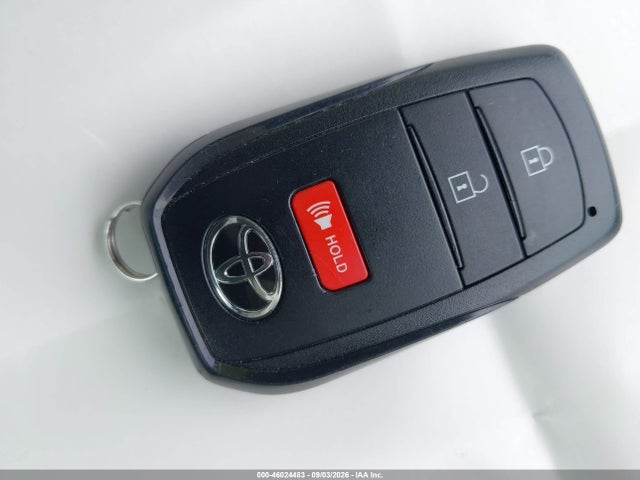 2026 TOYOTA COROLLA CROSS LE 11