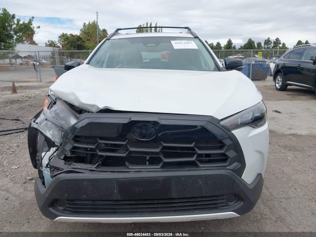 2026 TOYOTA COROLLA CROSS LE 12