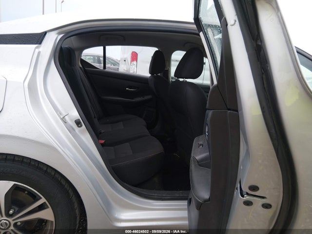 2022 NISSAN SENTRA SV XTRONIC CVT 8
