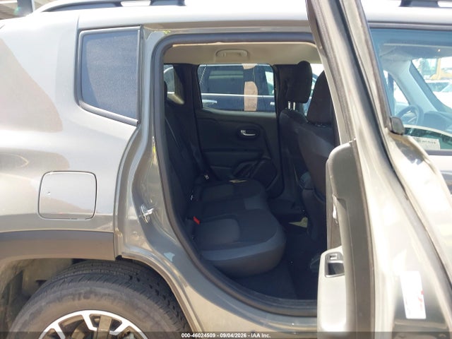 2023 JEEP RENEGADE UPLAND 4X4 8