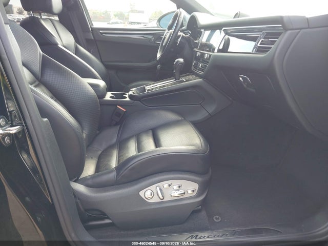 2023 PORSCHE MACAN T 5
