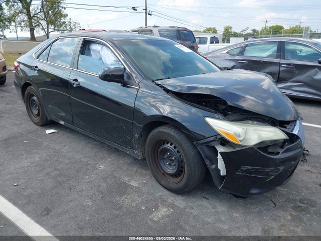 2015 TOYOTA CAMRY LE
