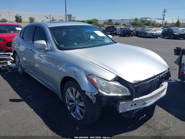 2012 INFINITI M37 