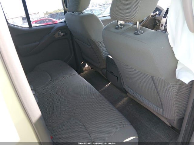 2017 NISSAN FRONTIER SV 8