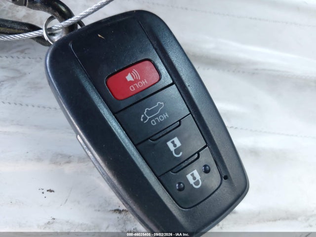 2019 TOYOTA RAV4 LIMITED 11
