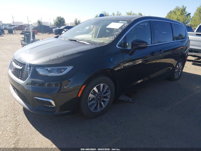 2025 CHRYSLER PACIFICA HYBRID SELECT 2