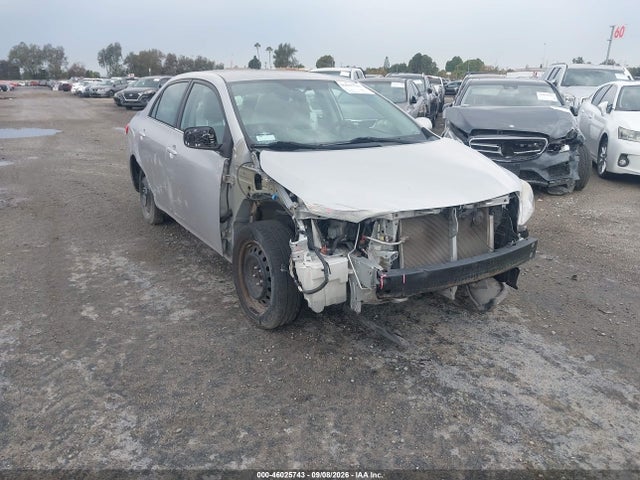 2013 TOYOTA COROLLA LE