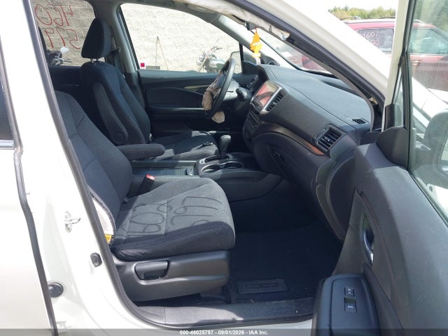 2018 HONDA PILOT EX 5