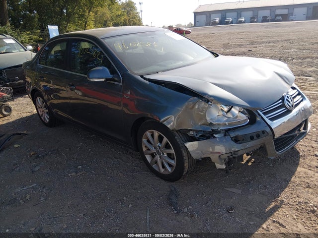 2010 VOLKSWAGEN JETTA SE