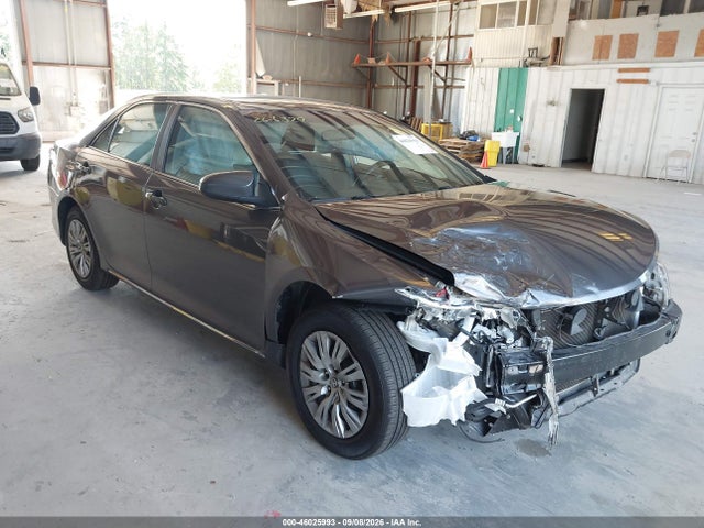 2014 TOYOTA CAMRY LE