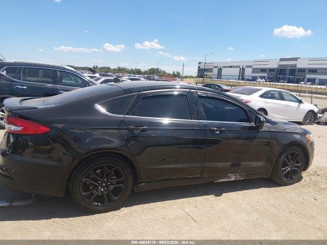 2019 FORD FUSION SE 13