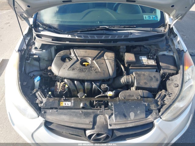 2013 Hyundai ELANTRA GLS 照片 10