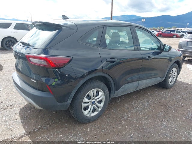 2023 FORD ESCAPE 4