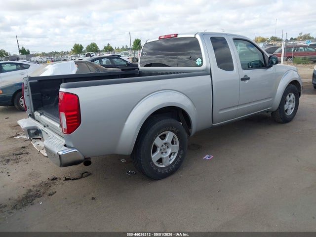 2006 Nissan FRONTIER SE — фото 4