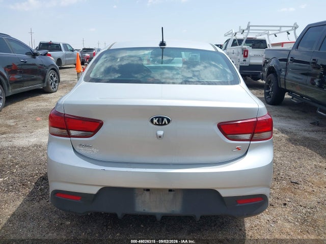 2019 KIA RIO S 16