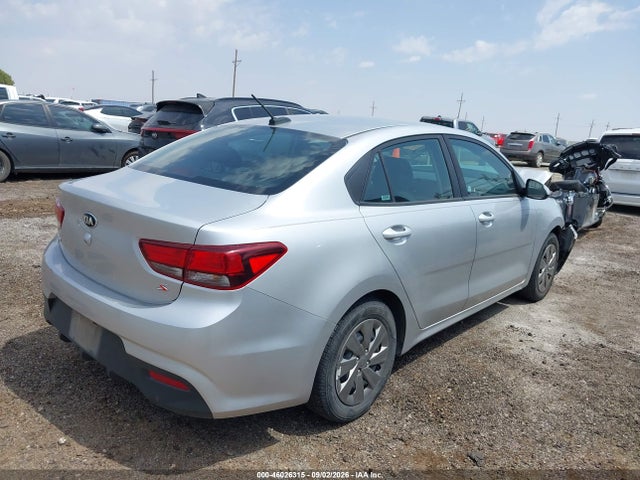 2019 KIA RIO S 4