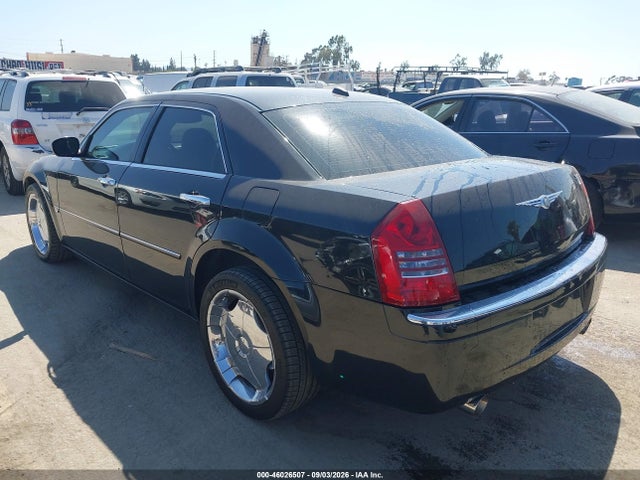 2005 Chrysler 300C — фото 3