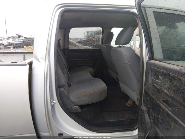 2017 RAM 2500 TRADESMAN 4X4 8' BOX 8