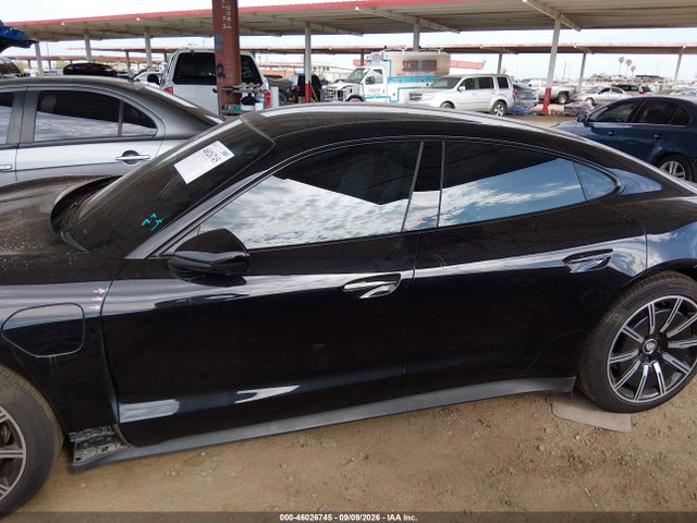 2021 PORSCHE TAYCAN 15