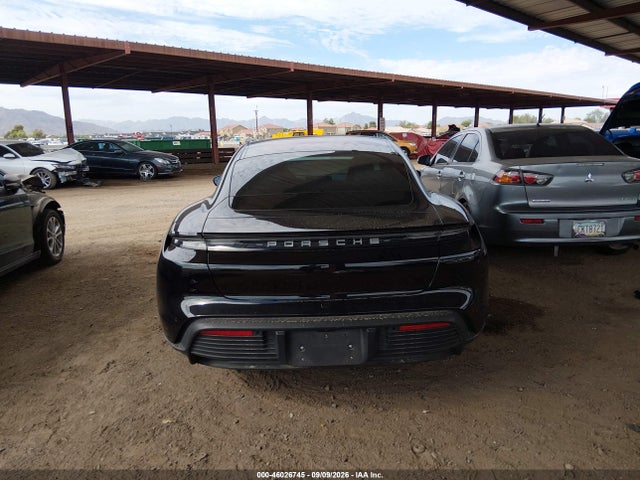 2021 PORSCHE TAYCAN 17
