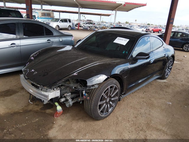 2021 PORSCHE TAYCAN 2