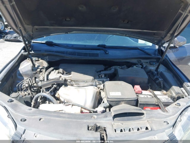 2017 TOYOTA CAMRY SE 10