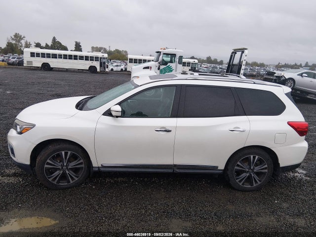 2017 NISSAN PATHFINDER PLATINUM 13