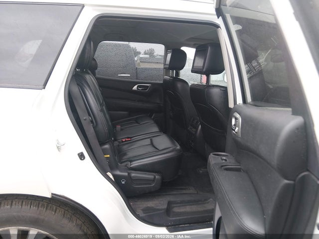 2017 NISSAN PATHFINDER PLATINUM 8