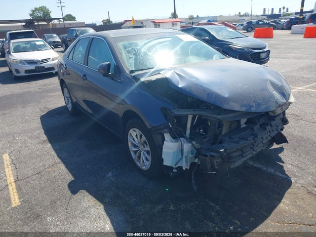 2016 TOYOTA CAMRY LE