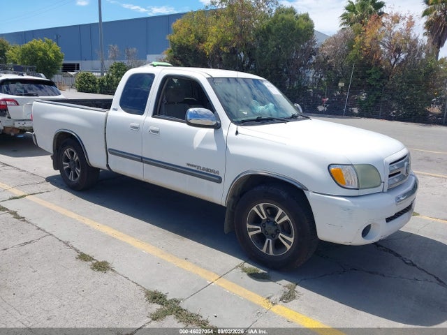 2004 TOYOTA TUNDRA SR5 V8