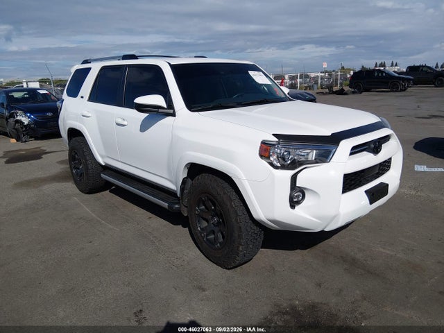 2022 TOYOTA 4RUNNER SR5