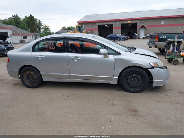 2011 Honda CIVIC LX 照片 14