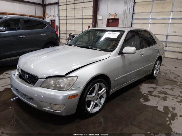 2003 Lexus IS 300 — фото 2