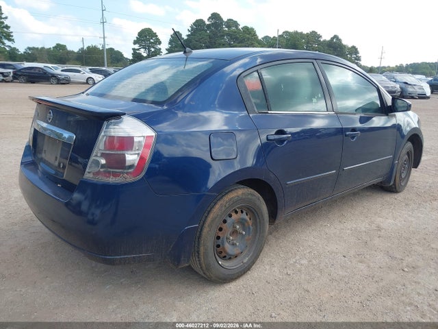 2011 Nissan SENTRA 2.0 照片 4
