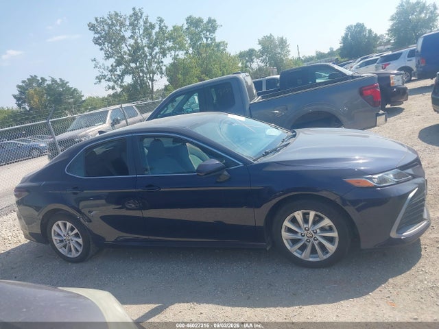 2022 TOYOTA CAMRY LE 13