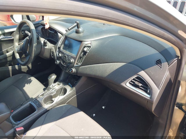 2017 CHEVROLET CRUZE LT AUTO 5