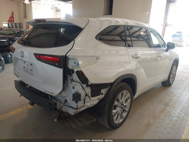 2023 TOYOTA HIGHLANDER LIMITED 4
